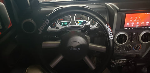 Plasticolor Elite Series Jeep Logo Steering Wheel Cover  006729